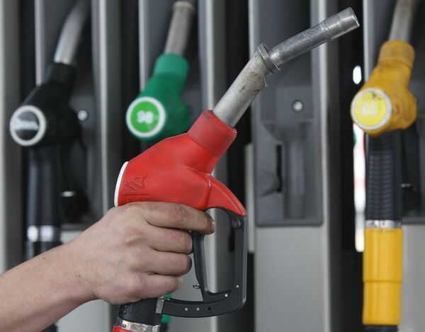 Como ataques a refinarias sauditas podem impactar o mundo e o Brasil? Como ataques a refinarias sauditas podem impactar o mundo e o Brasil? - Sputnik Brasil