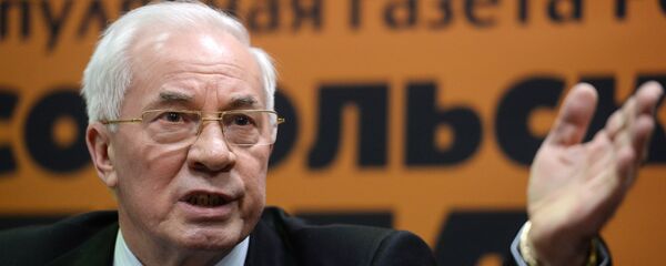 Nikolai Azarov apresenta em Moscou o seu livro “Encruzilhada da Ucrânia” Nikolai Azarov apresenta em Moscou o seu livro “Encruzilhada da Ucrânia” - Sputnik Brasil