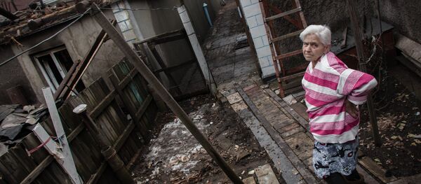 Donetsk está em ruínas após bombardeio - Sputnik Brasil