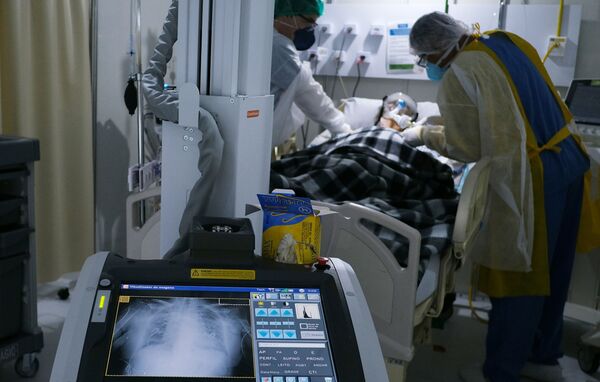 Denunciado por genocídio, Bolsonaro escolheu ser 'garoto-propaganda' de remédio sem eficácia - Sputnik Brasil