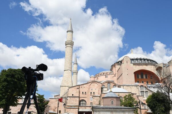 Erdogan diz que conversão de Basílica de Santa Sofia em mesquita tornará Turquia mais 'forte' - Sputnik Brasil