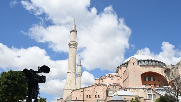 Hagia Sophia, também conhecida como Basílica de Santa Sofia, em Istambul - Sputnik Brasil