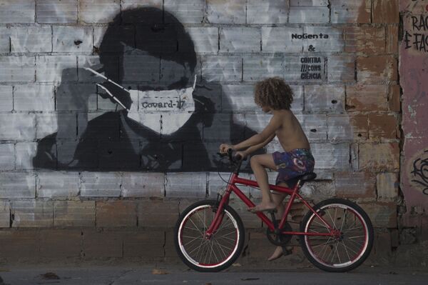 Deputada federal Carla Zambelli está com COVID-19, segundo assessoria Deputada federal Carla Zambelli está com COVID-19, segundo assessoria - Sputnik Brasil