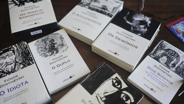 Livros de Dostoiévski - Sputnik Brasil