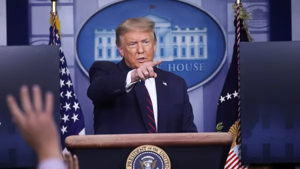 Presidente norte-americano Donald Trump durante briefing sobre coronavírus, Washington, 21 de julho de 2020 - Sputnik Brasil