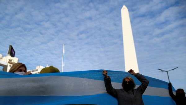 Manifestantes contra o isolamento social para conter coronavírus se reúnem em Buenos Aires, na Argentina - Sputnik Brasil