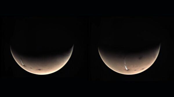 Misteriosa nuvem volta a surgir em Marte em fenômeno anual (FOTO) - Sputnik Brasil