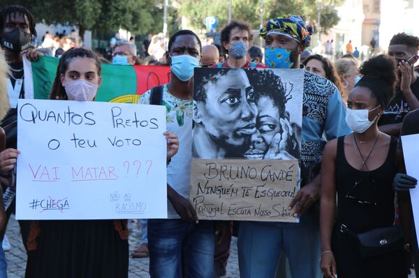 Assassinato de ator africano negro em Portugal mobiliza protesto contra racismo (FOTOS) - Sputnik Brasil