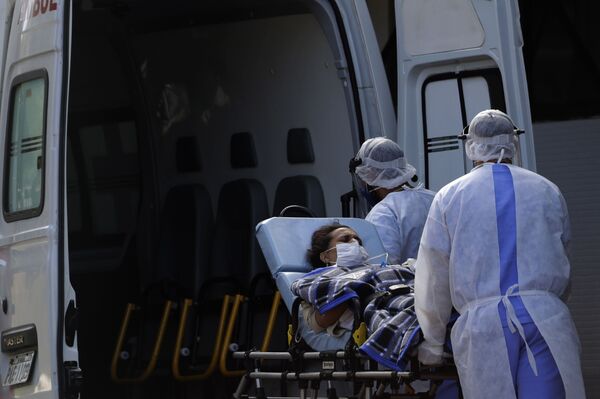 Quase 20% dos sobreviventes da COVID-19 podem ter distúrbios mentais dentro de 3 meses após contágio - Sputnik Brasil