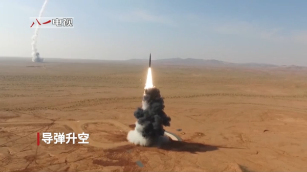 Alerta aos EUA? China revela pela 1ª vez detalhes do teste do míssil 'assassino de porta-aviões' Alerta aos EUA? China revela pela 1ª vez detalhes do teste do míssil 'assassino de porta-aviões' - Sputnik Brasil