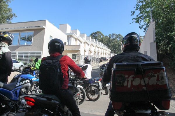 Anac autoriza iFood a testar entregas com drones no Brasil - Sputnik Brasil