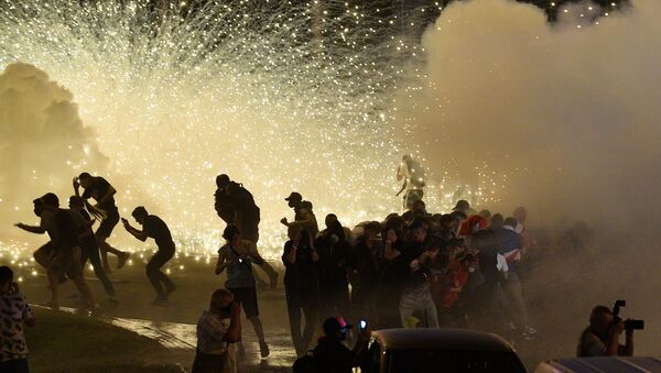 Protestos em Minsk - Sputnik Brasil