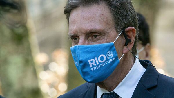 Prefeito do Rio de Janeiro, Marcelo Crivella, usa máscara para proteção contra coronavírus - Sputnik Brasil