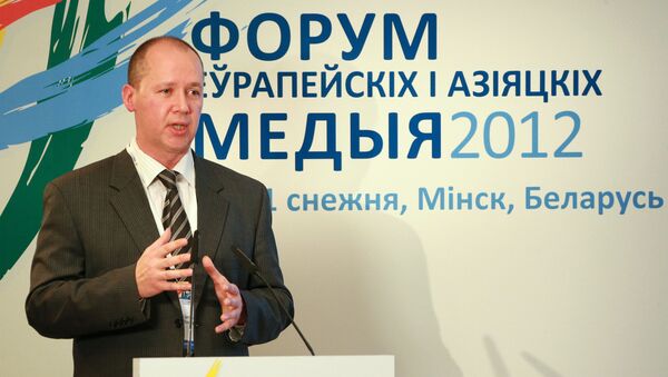 Em Minsk, Valery Tsepkalo, então diretor do Parque de Alta Tecnologia da Bielorrússia, discursa no Fórum de Meios de Comunicação de Massa Europeus e Asiáticos (FEAM), em 10 dezembro de 2012. - Sputnik Brasil