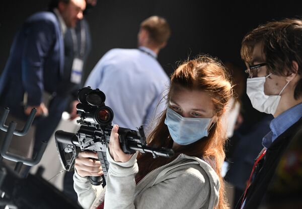 EXÉRCITO 2020: Brasil leva delegação de alto nível para promover seus produtos de defesa na Rússia EXÉRCITO 2020: Brasil leva delegação de alto nível para promover seus produtos de defesa na Rússia - Sputnik Brasil