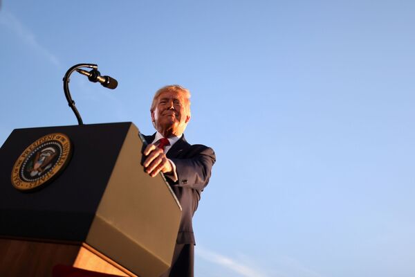 EUA podem autorizar vacina contra COVID-19 antes do fim dos testes, diz FDA - Sputnik Brasil