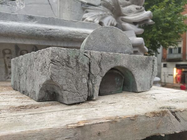 Coração de 1º prefeito de cidade belga do século XIX é encontrado em fonte (FOTOS) - Sputnik Brasil