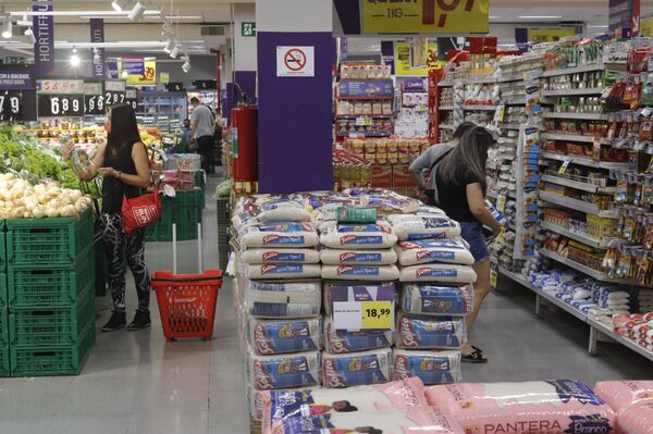 Para conter inflação, Brasil zera imposto de importação de soja e milho - Sputnik Brasil