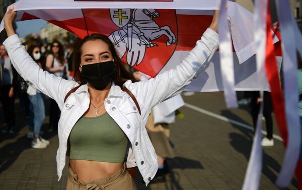Marcha de mulheres não autorizada Amiga por Amiga na Bielorrússia - Sputnik Brasil