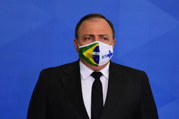 Brasil tem 967 mortes em 24h e passa de 134 mil óbitos por COVID-19, segundo consórcio - Sputnik Brasil