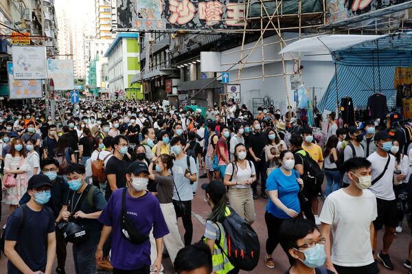 Especialistas respondem: humanos ainda estão evoluindo? - Sputnik Brasil