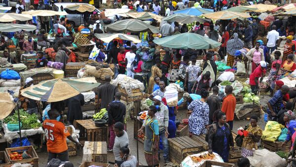 Mercado em Kampala, Uganda, 26 de março de 2020 - Sputnik Brasil