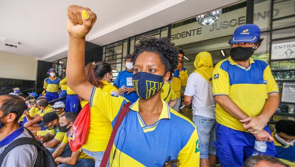  Protesto de funcionários dos Correios em frente a agência da Avenida Afonso Pena no centro de Belo Horizonte (MG) - Sputnik Brasil
