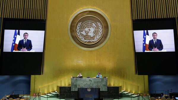 Na sede da Organização das Nações Unidas (ONU) em Nova York, o presidente francês Emmanuel Macron discurso por vídeo na 75ª sessão da Assembleia Geral da ONU, em 22 de setembro de 2020. - Sputnik Brasil