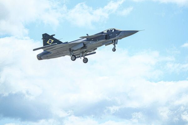 Brasil demonstra interesse em míssil indo-russo BrahMos-NG, segundo mídia - Sputnik Brasil