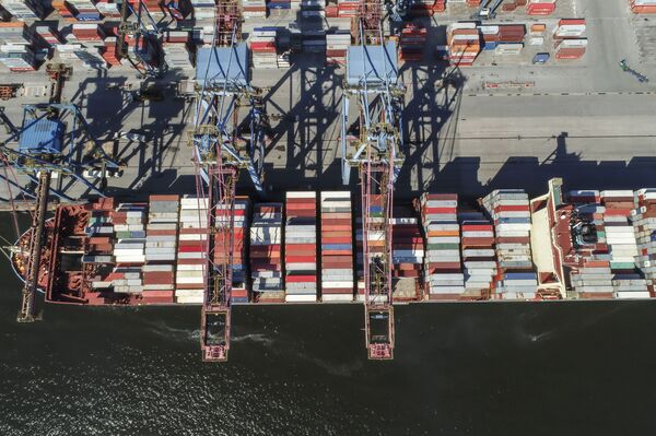 Privatização das grandes estatais: Bolsonaro vai enfrentar de fato este desafio? - Sputnik Brasil