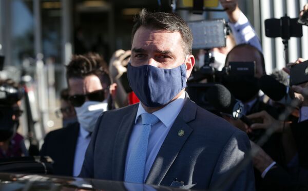 Desembargadora que ofendeu Marielle vai julgar Flávio Bolsonaro no TJ-RJ - Sputnik Brasil