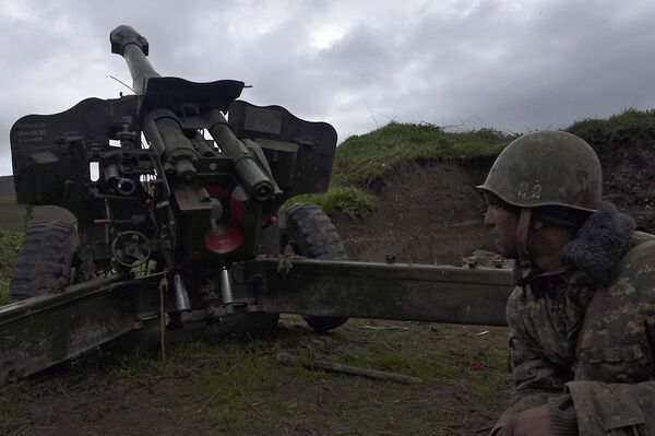Azerbaijão afirma ter destruído sistema S-300 da Armênia em Nagorno-Karabakh - Sputnik Brasil