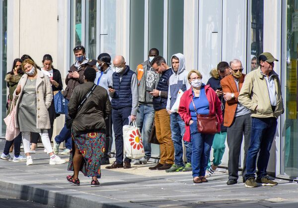França mobiliza 100 mil policiais para impedir comemorações de Réveillon - Sputnik Brasil