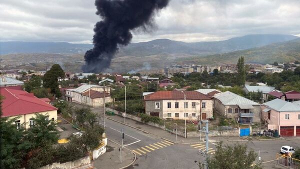 Consequências do bombardeio de Stepanakert, capital da república não reconhecida de Nagorno-Karabakh (foto de arquivo) - Sputnik Brasil
