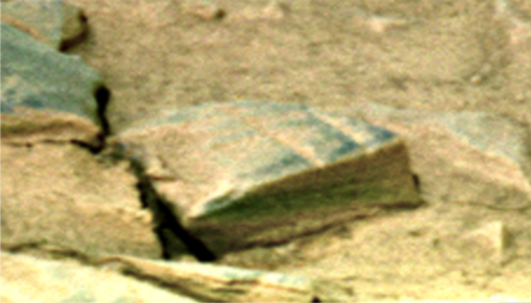 Regresso ao passado: entusiasta de OVNIs destaca 'Bíblia' que 'encontrou' em Marte (FOTOS) - Sputnik Brasil