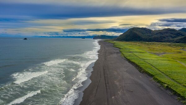 Praia de Khalaktyr na península de Kamchatka - Sputnik Brasil