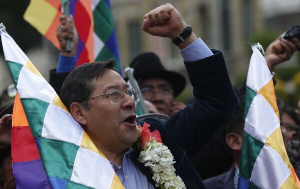 Bolívia deu uma lição aos EUA, diz presidente da Assembleia Nacional Constituinte da Venezuela - Sputnik Brasil