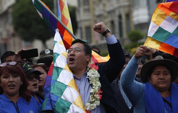 Evo Morales viaja de Argentina para Venezuela após vitória de aliado na Bolívia - Sputnik Brasil