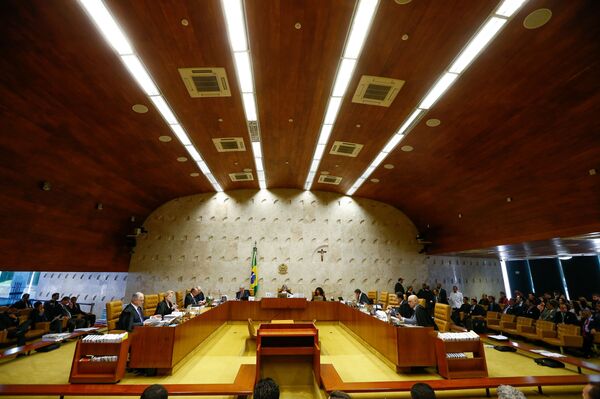 Vacinação no Brasil: Barroso vota para proibir que pais não vacinem filhos por convicções pessoais Vacinação no Brasil: Barroso vota para proibir que pais não vacinem filhos por convicções pessoais - Sputnik Brasil