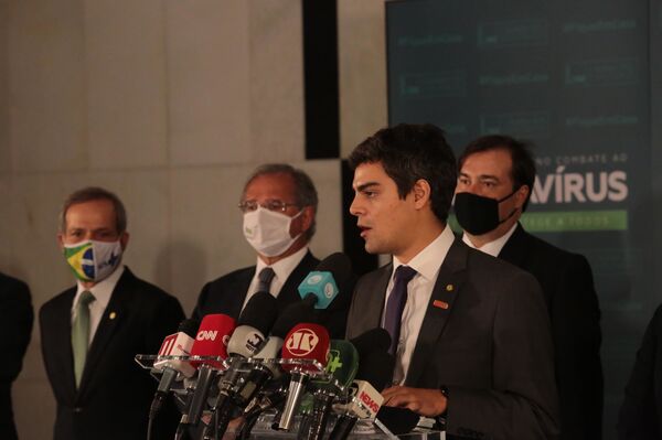 Congresso brasileiro decide o próximo presidente da Câmara; entenda o que está em jogo Congresso brasileiro decide o próximo presidente da Câmara; entenda o que está em jogo - Sputnik Brasil