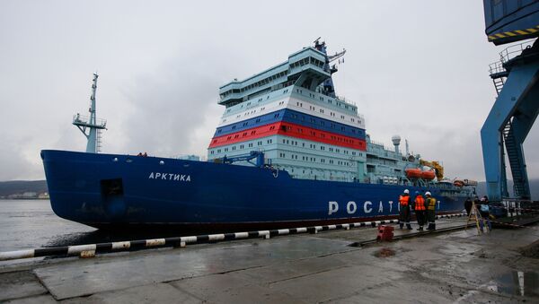 Quebra-gelo nuclear Arktika chegando a Murmansk (foto de arquivo) - Sputnik Brasil