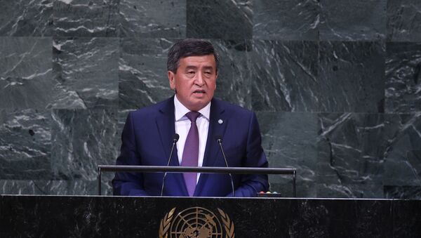 Presidente do Quirguistão Sooronbai Zheenbekov - Sputnik Brasil