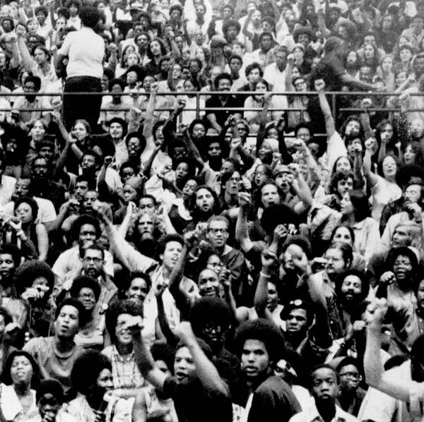 'Olho por olho, dente por dente': conheça a NFAC, milícia negra que está sacudindo os EUA - Sputnik Brasil