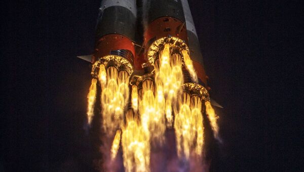 Foguete Soyuz-2-1a portador da nave espacial Soyuz MS-17 é lançado a partir do cosmódromo de Baikonur - Sputnik Brasil