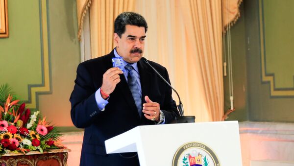 Presidente da Venezuela, Nicolás Maduro, realizando coletiva de imprensa virtual - Sputnik Brasil