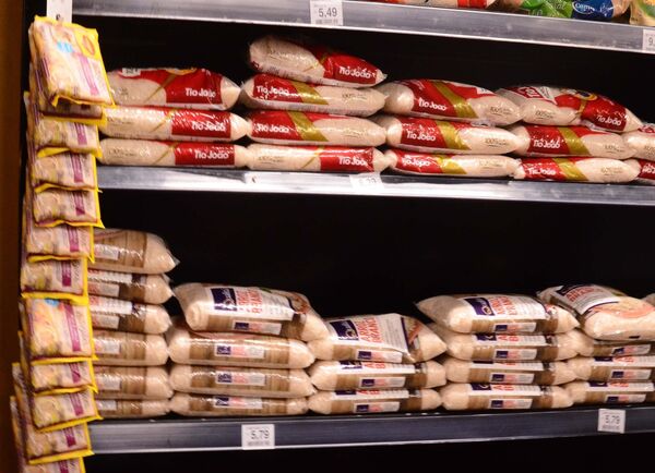 Economista avalia os impactos da alta no preço dos alimentos nos últimos anos no Brasil Economista avalia os impactos da alta no preço dos alimentos nos últimos anos no Brasil - Sputnik Brasil