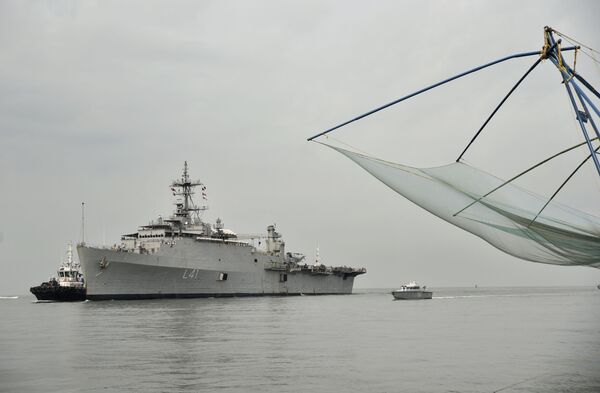 Pescador indonésio acha objeto desconhecido que pode ser drone submarino chinês, diz mídia (FOTOS) Pescador indonésio acha objeto desconhecido que pode ser drone submarino chinês, diz mídia (FOTOS) - Sputnik Brasil