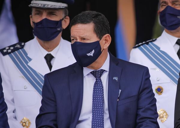 Tido como 'conciliador', Mourão com COVID-19 fará falta no governo? - Sputnik Brasil