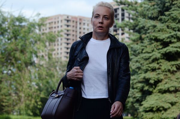 'Envenenamento' de Navalny foi espetáculo amador para impor sanções à Rússia, diz MRE do país - Sputnik Brasil