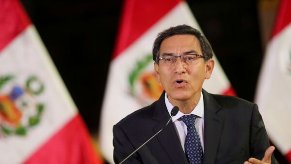 O presidente do Peru, Martín Vizcarra, faz pronunciamento. - Sputnik Brasil